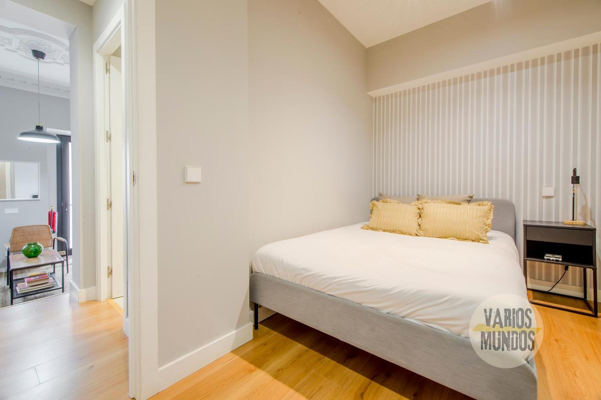 Modern Apt & Cool Interior Design A 20 Metros Del Retiro E1 มาดริด ภายนอก รูปภาพ