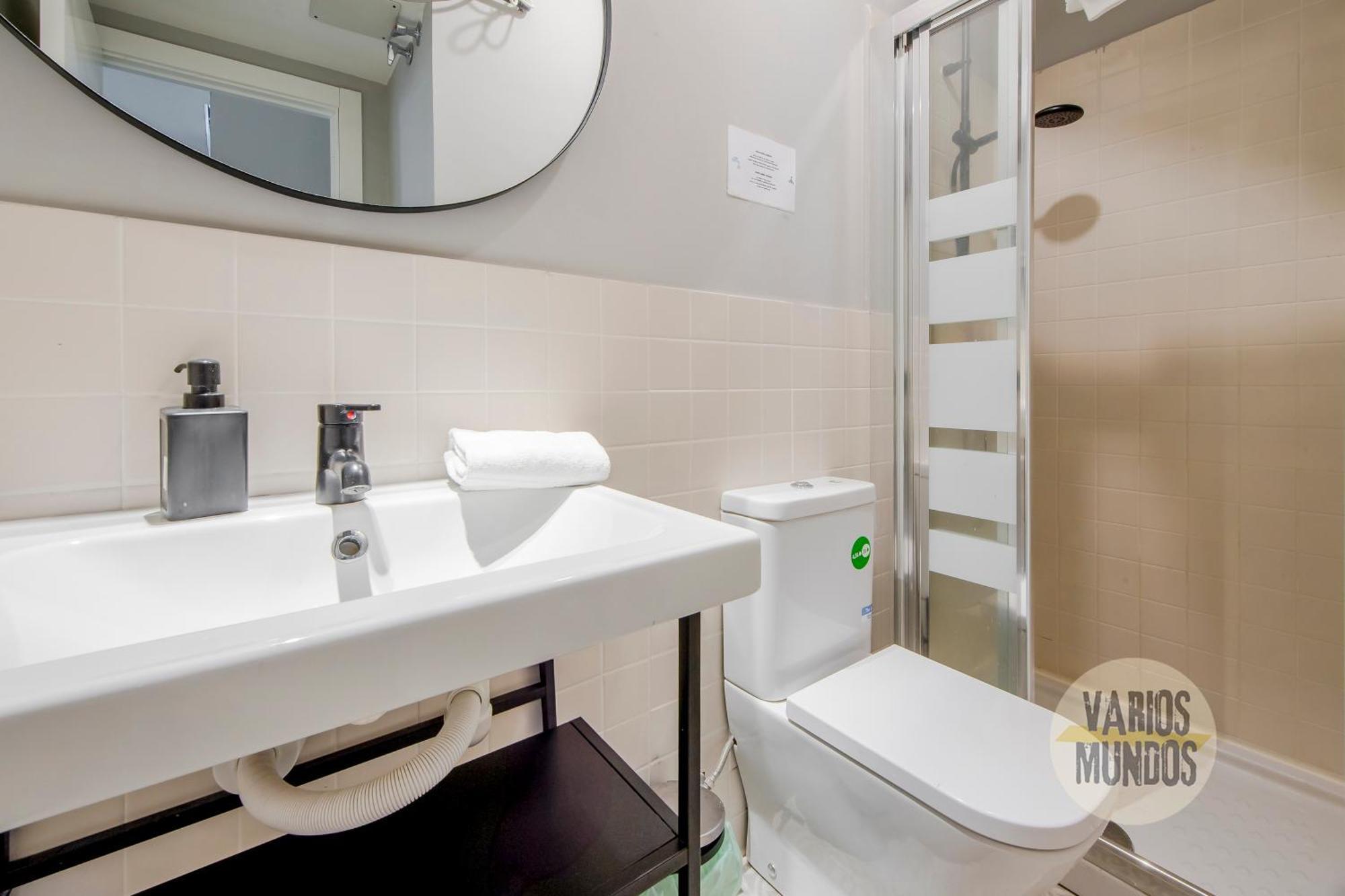 Modern Apt & Cool Interior Design A 20 Metros Del Retiro E1 มาดริด ภายนอก รูปภาพ
