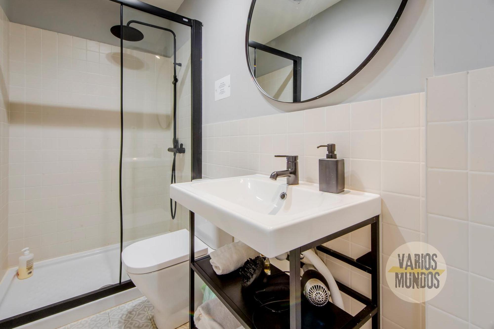Modern Apt & Cool Interior Design A 20 Metros Del Retiro E1 มาดริด ภายนอก รูปภาพ