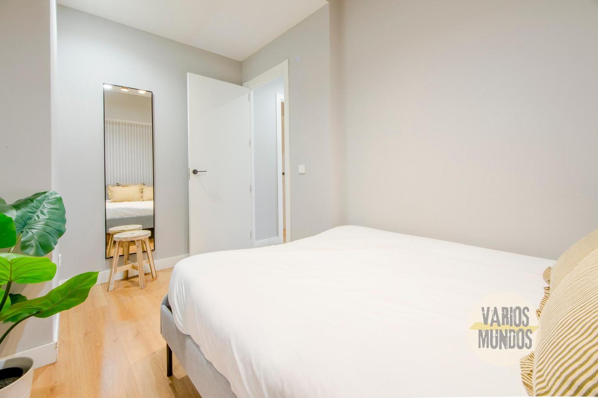 Modern Apt & Cool Interior Design A 20 Metros Del Retiro E1 มาดริด ภายนอก รูปภาพ