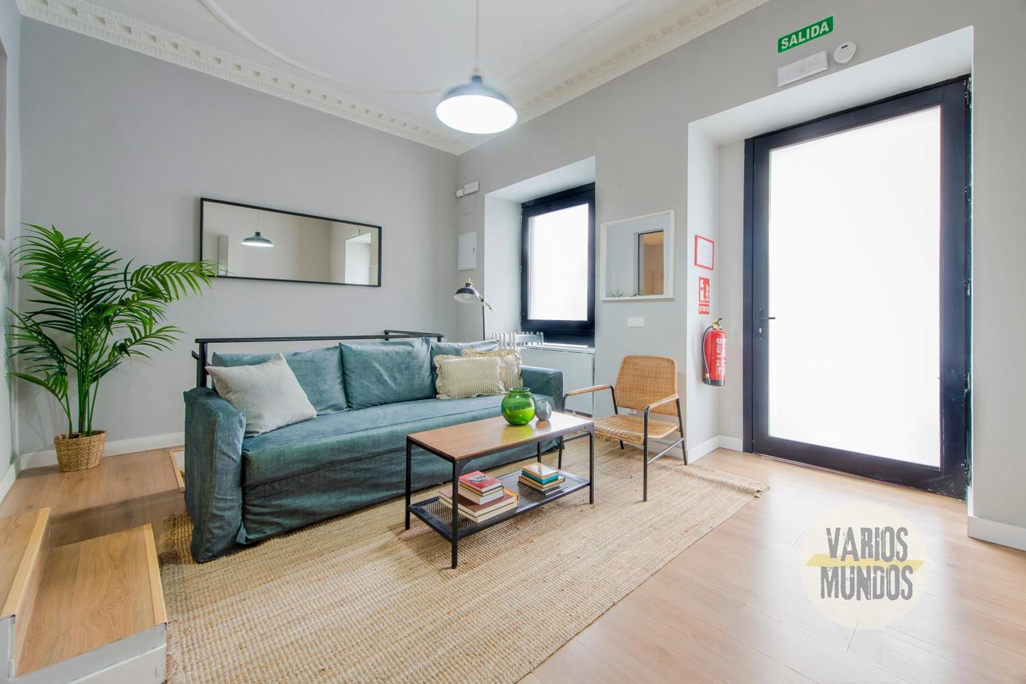 Modern Apt & Cool Interior Design A 20 Metros Del Retiro E1 มาดริด ภายนอก รูปภาพ